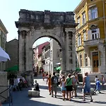 Heart Of Old Town