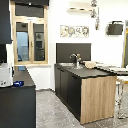 Heart Of Old Town Apartment